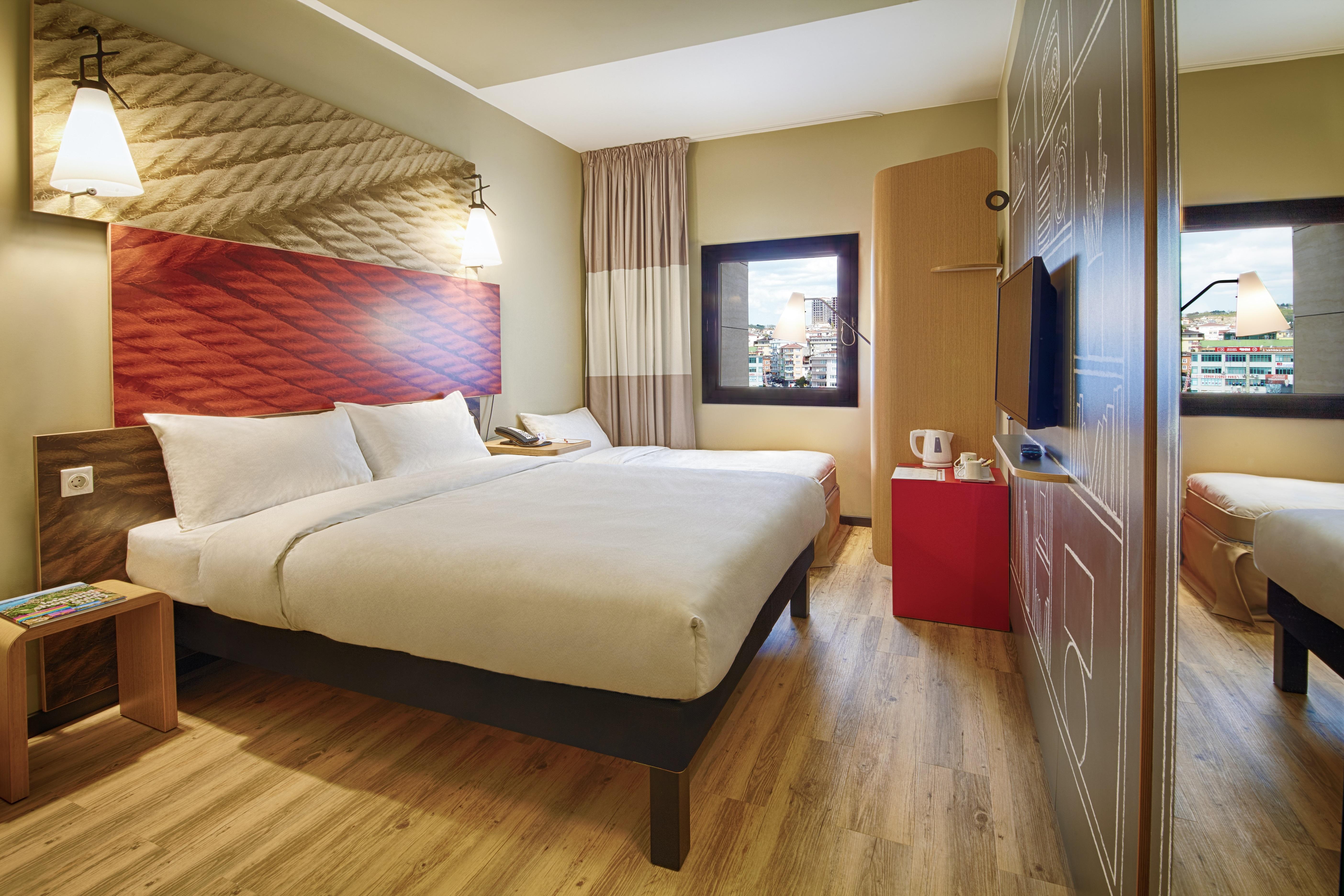 Ibis Istanbul Tuzla Hotel Cayirova Екстер'єр фото