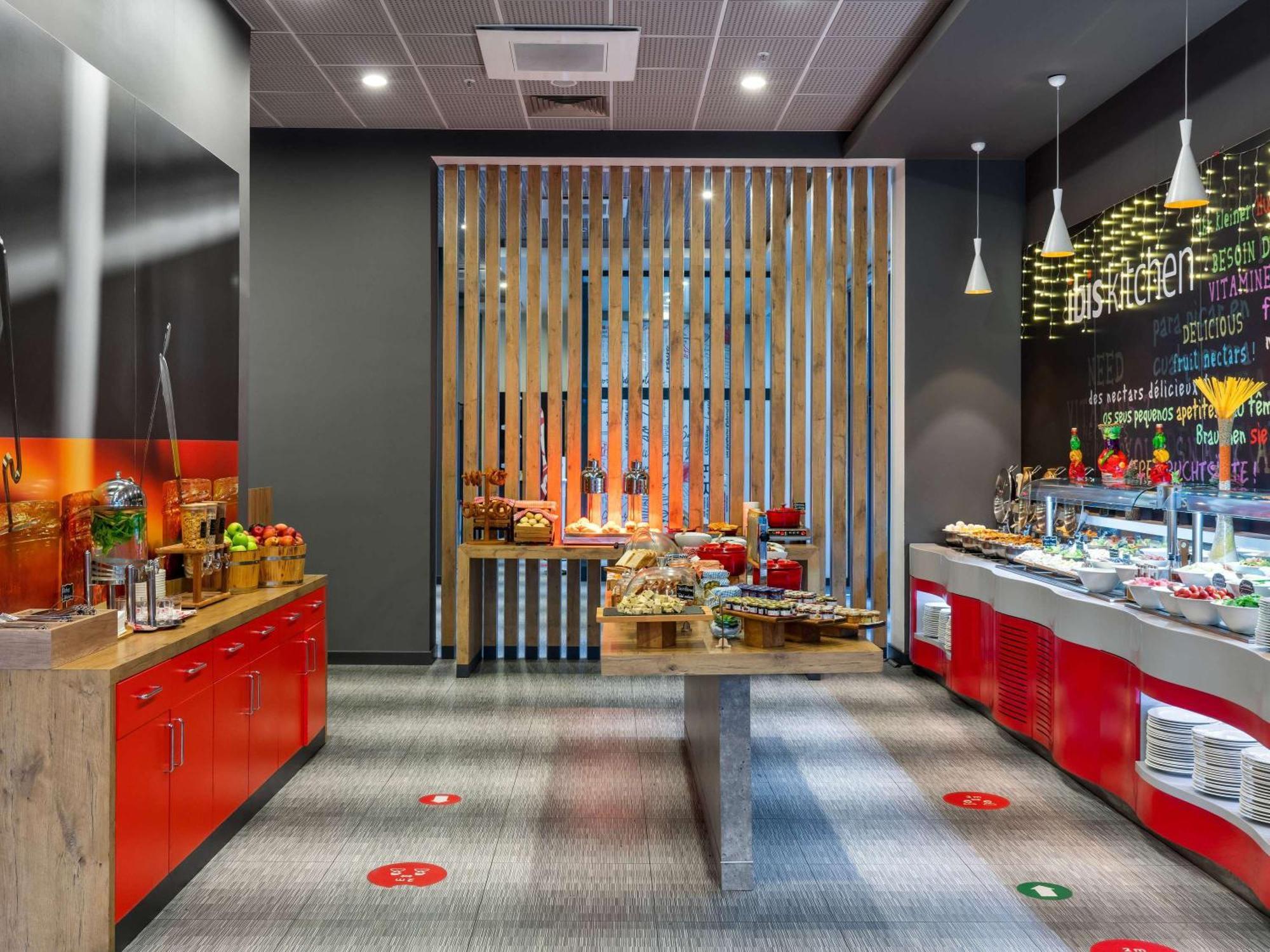 Ibis Istanbul Tuzla Hotel Cayirova Екстер'єр фото