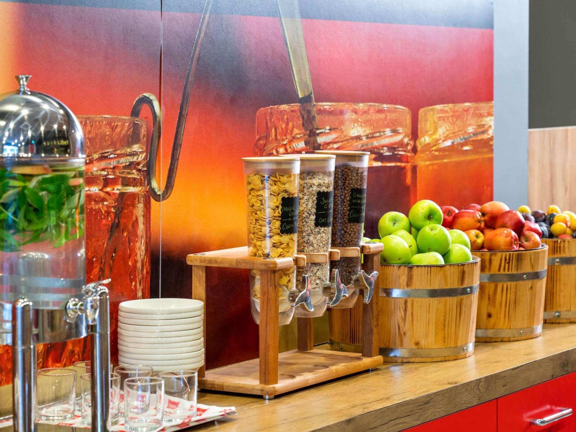 Ibis Istanbul Tuzla Hotel Cayirova Екстер'єр фото